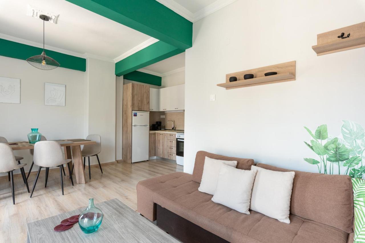 Chung cư 90 m² 2 phòng ngủ, 1 phòng tắm riêng ở Quận Vadaris-Dikastiria Thessaloníki Ngoại thất bức ảnh