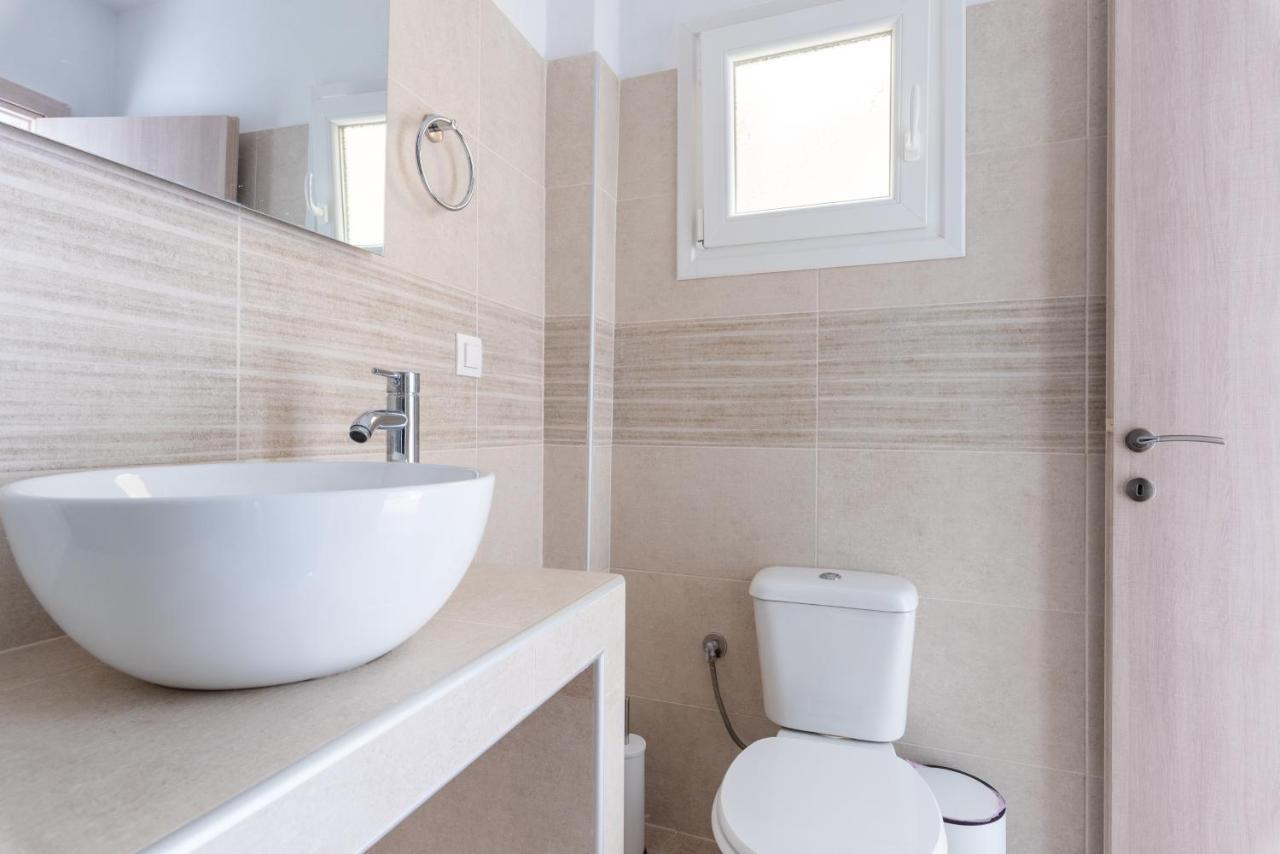Chung cư 90 m² 2 phòng ngủ, 1 phòng tắm riêng ở Quận Vadaris-Dikastiria Thessaloníki Ngoại thất bức ảnh