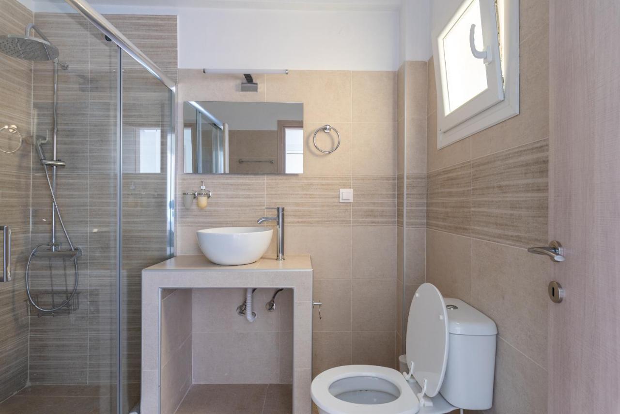 Chung cư 90 m² 2 phòng ngủ, 1 phòng tắm riêng ở Quận Vadaris-Dikastiria Thessaloníki Ngoại thất bức ảnh